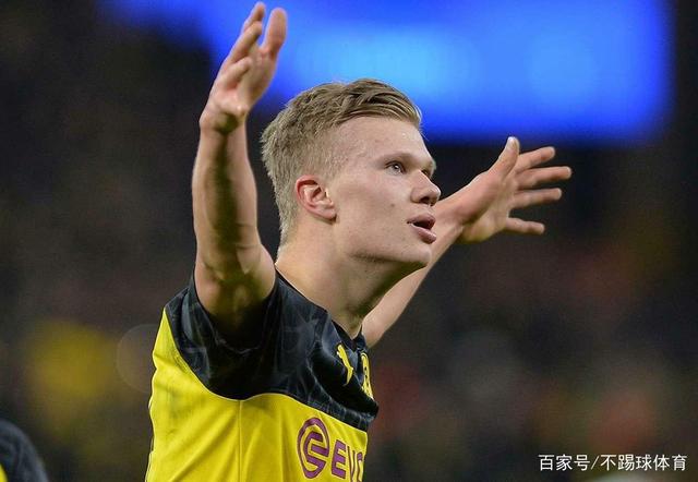 英超战报：亚当斯中圈吊门，勒菲传射，桑德兰3-2伯恩茅斯（英超赛况：亚当斯中圈吊射破门，勒菲一传一射，桑德兰3-2力克伯恩茅斯）