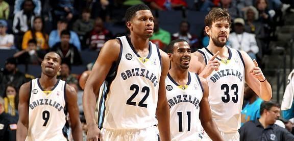 剑南春丨拜仁3-1逆转圣保利，迪亚斯传射，格雷罗、雅克松建功（剑南春丨拜仁3-1逆转圣保利：迪亚斯传射立功，格雷罗、雅克松相继破门）