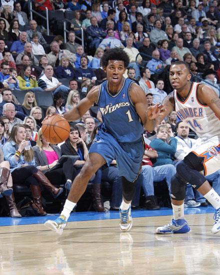 末节存在感有限！巴特勒11中6得到15分8篮板5助攻（末节影响力不足，巴特勒11投6中拿下15分8篮板5助攻）