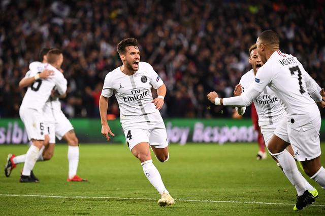 TA：巴萨伤病激增&体能改革失效，引发更衣室不满与矛盾升级（TA：巴萨遭伤病潮夹击，体能改革未见成效，更衣室不满升级）